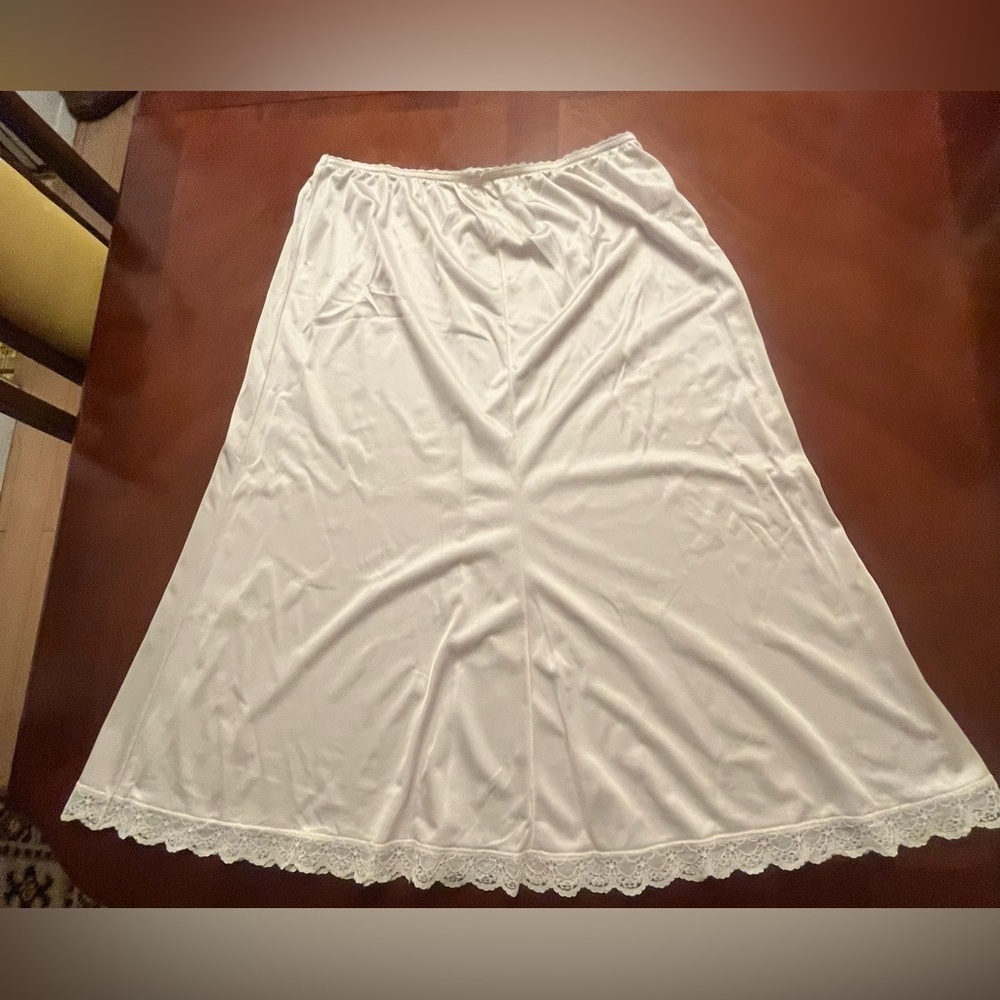 Vintage Half Slip Pink Lace 19.5"